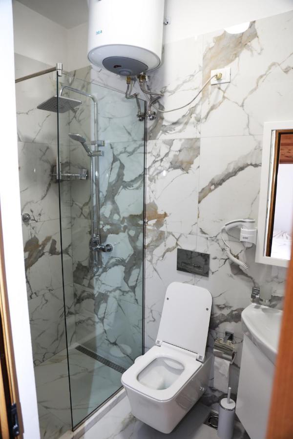 --Hotel Deal-- Rooms With Castle View Κρούγια Εξωτερικό φωτογραφία