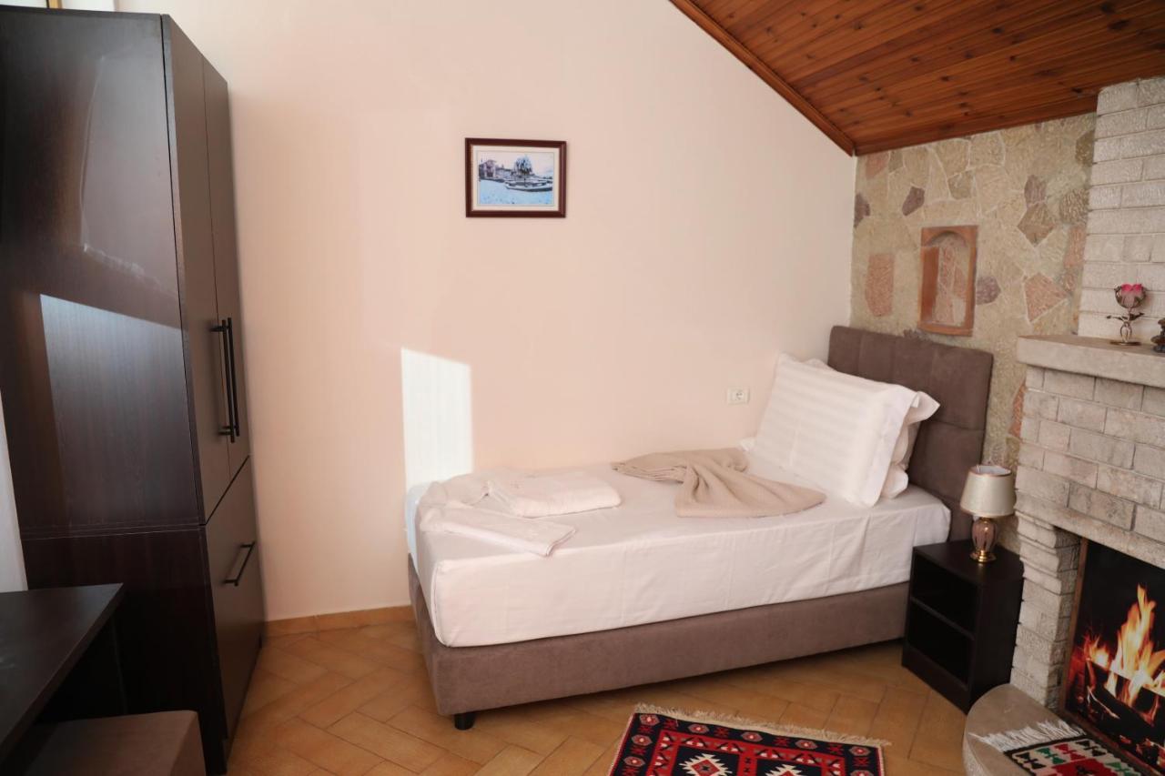 --Hotel Deal-- Rooms With Castle View Κρούγια Εξωτερικό φωτογραφία