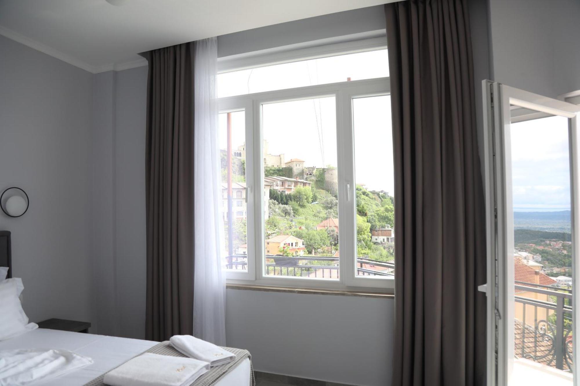 --Hotel Deal-- Rooms With Castle View Κρούγια Εξωτερικό φωτογραφία