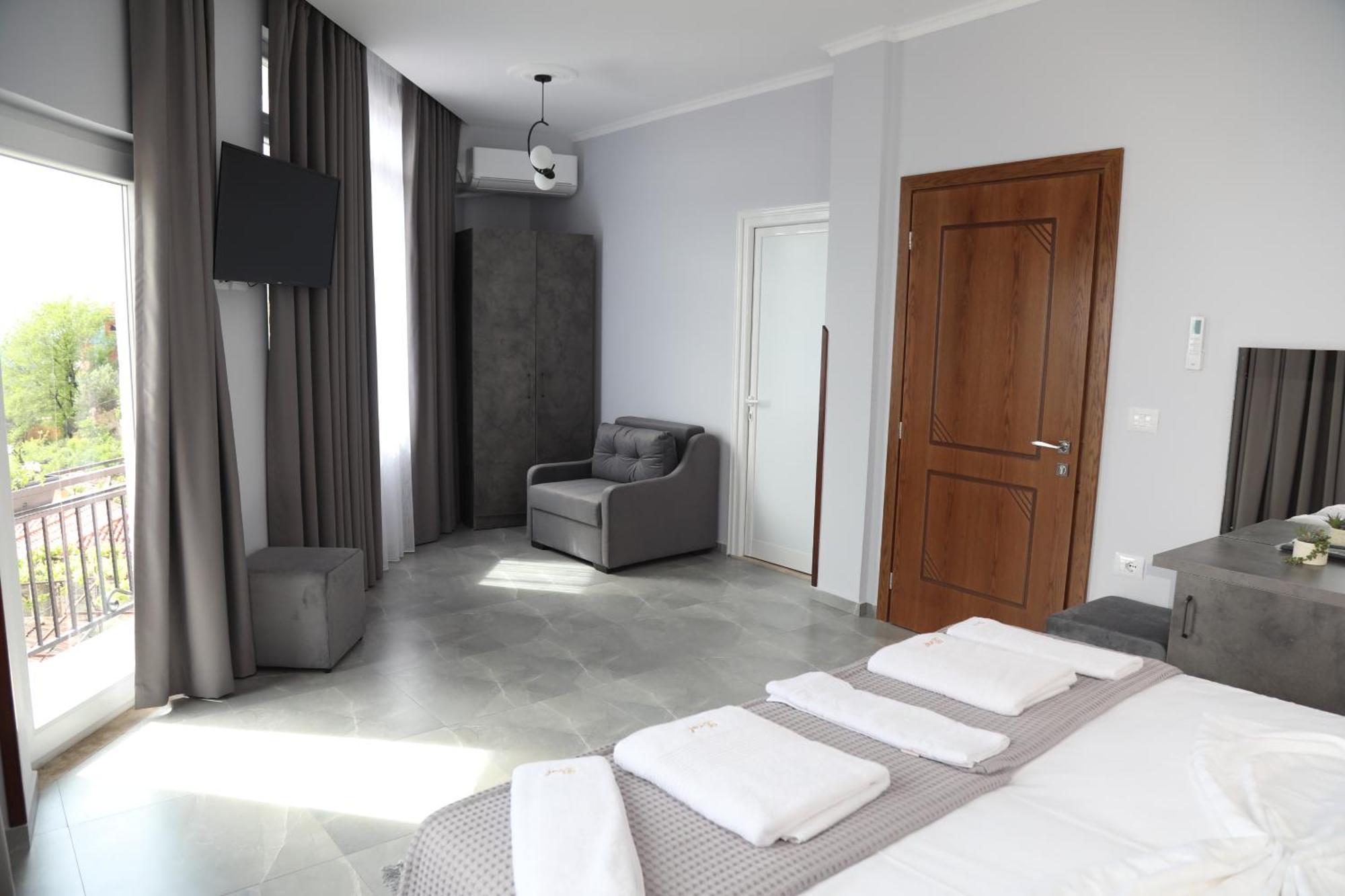 --Hotel Deal-- Rooms With Castle View Κρούγια Εξωτερικό φωτογραφία