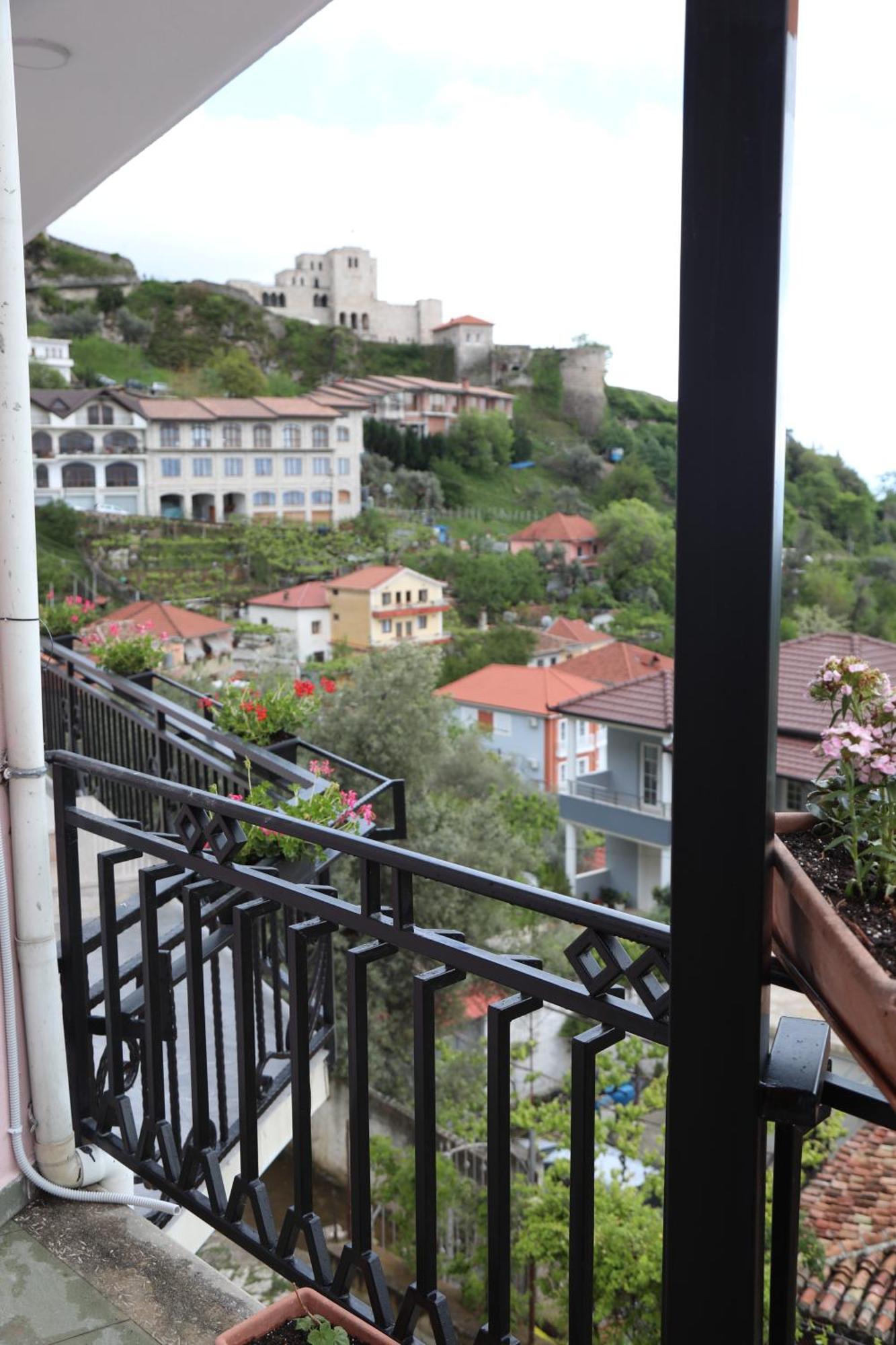 --Hotel Deal-- Rooms With Castle View Κρούγια Εξωτερικό φωτογραφία