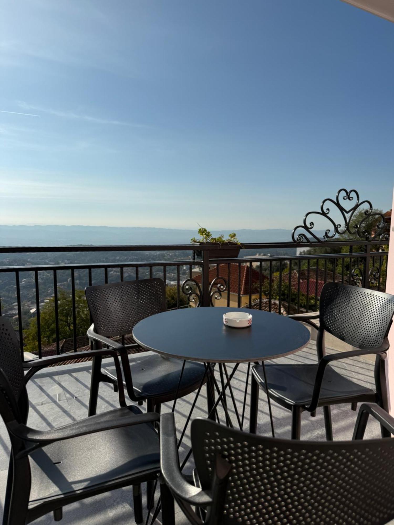 --Hotel Deal-- Rooms With Castle View Κρούγια Εξωτερικό φωτογραφία