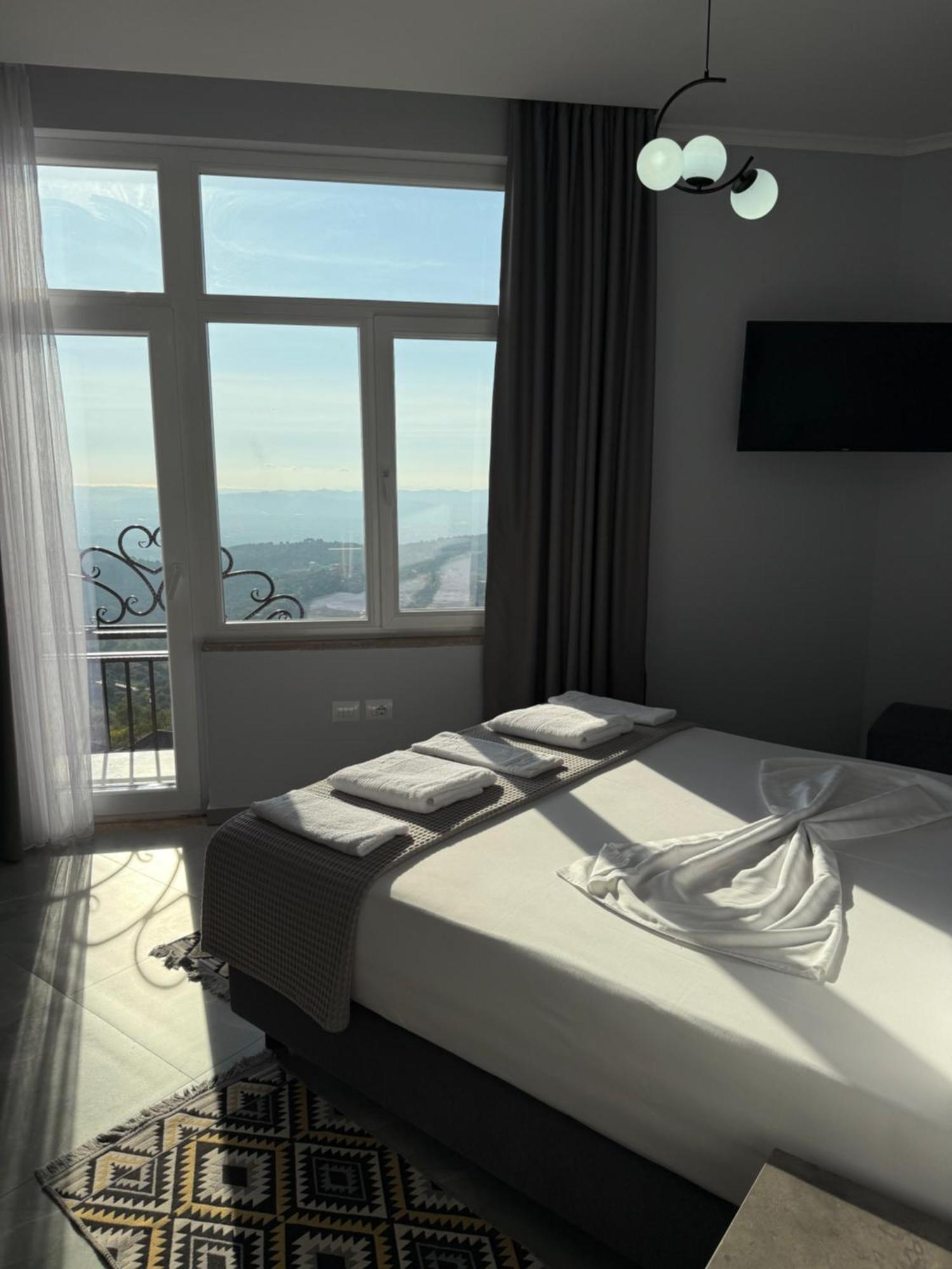 --Hotel Deal-- Rooms With Castle View Κρούγια Εξωτερικό φωτογραφία