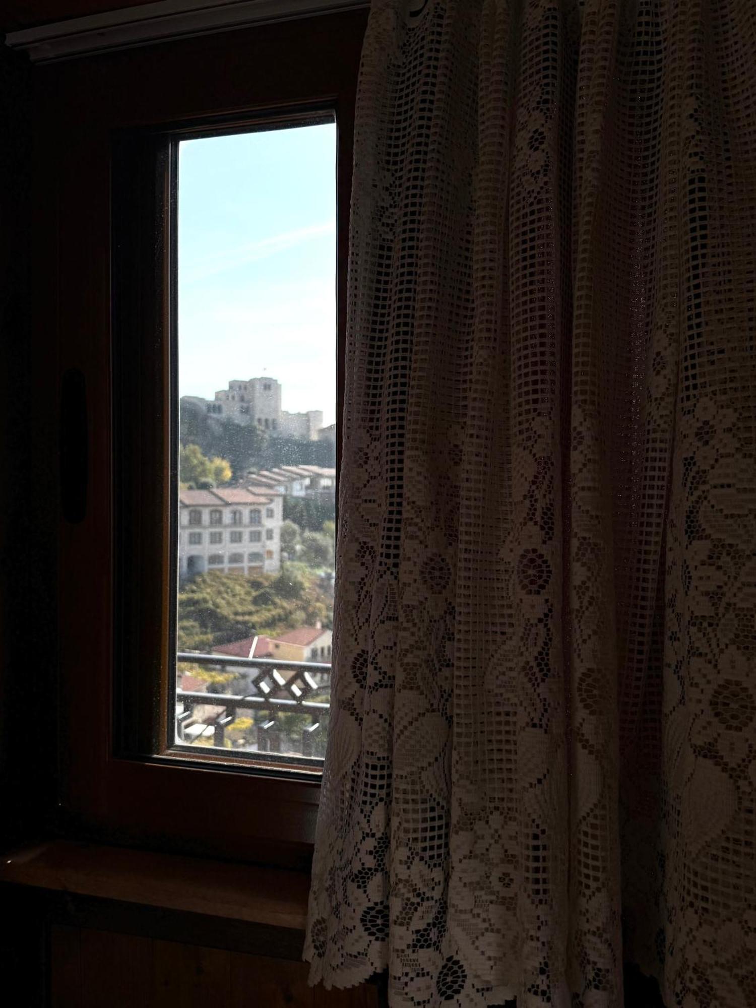 --Hotel Deal-- Rooms With Castle View Κρούγια Εξωτερικό φωτογραφία